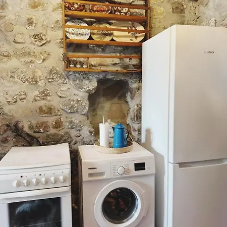 Semesterbostad By The Sea In Vathy Methana Megalochori (Peloponnese)