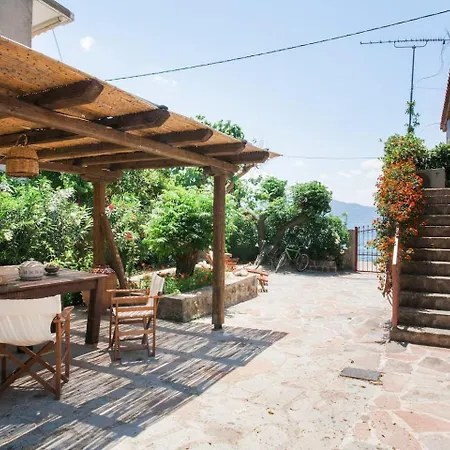 Prázdninový dům By The Sea In Vathy Methana