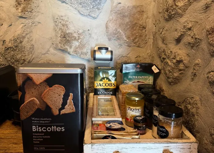 By The Sea In Vathy Methana Μεγαλοχώρι