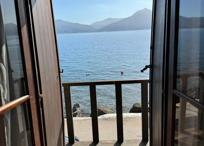 By The Sea In Vathy Methana Σπίτι διακοπών Μεγαλοχώρι